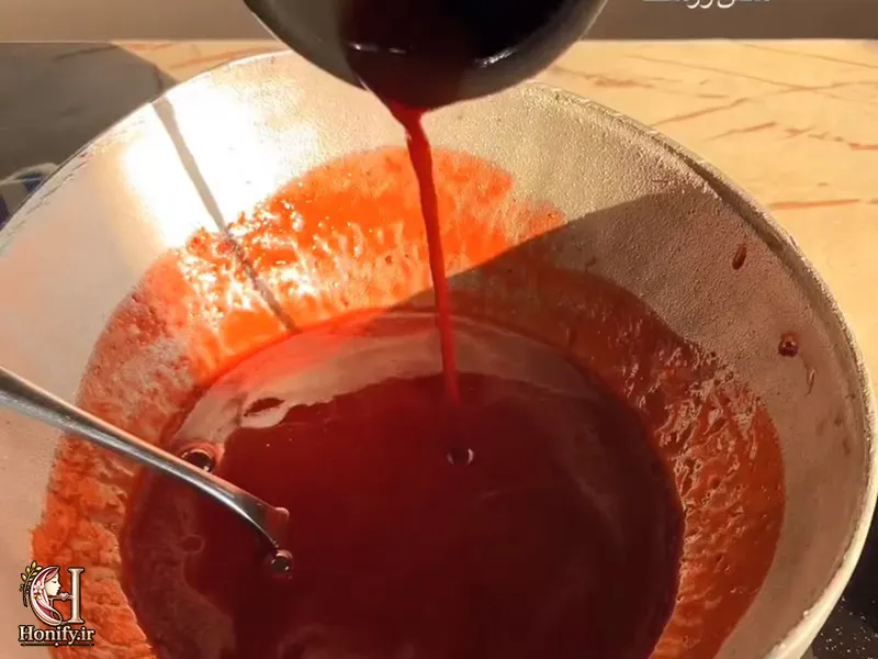 آموزش سس زرشک خانگی با روغن زیتون و عسل