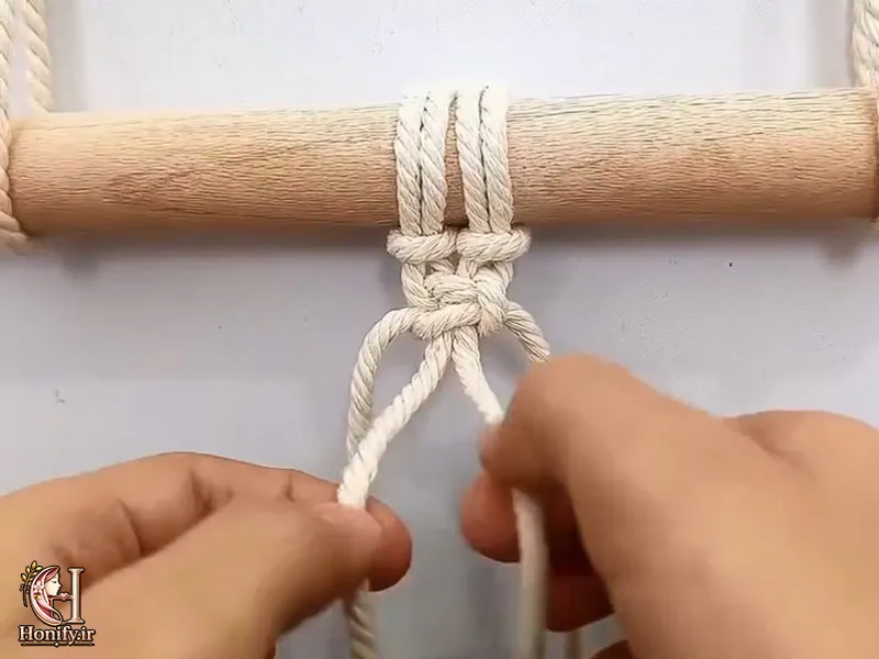 آموزش گره ضربدری در مکرومه بافی؛ ساده و مرحله به مرحله