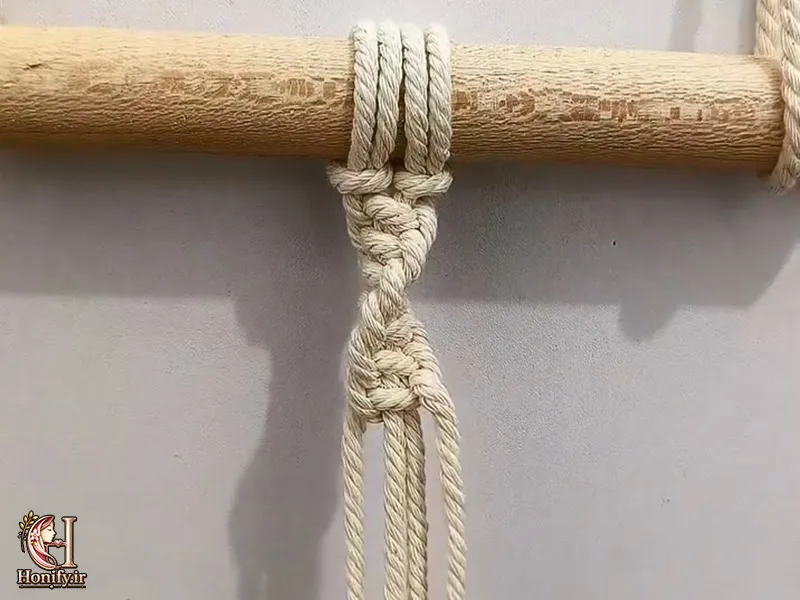 آموزش گره مارپیچ در مکرومه بافی؛ گام به گام و ساده