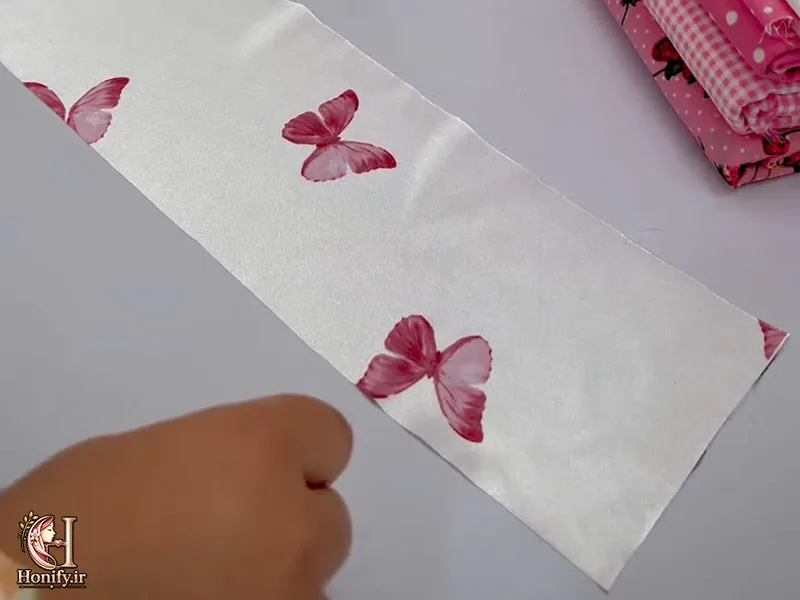 آموزش دوخت اسکرانچی پارچه ای در خانه - اندازه گیری و برش پارچه برای دوخت اسکرانچی
